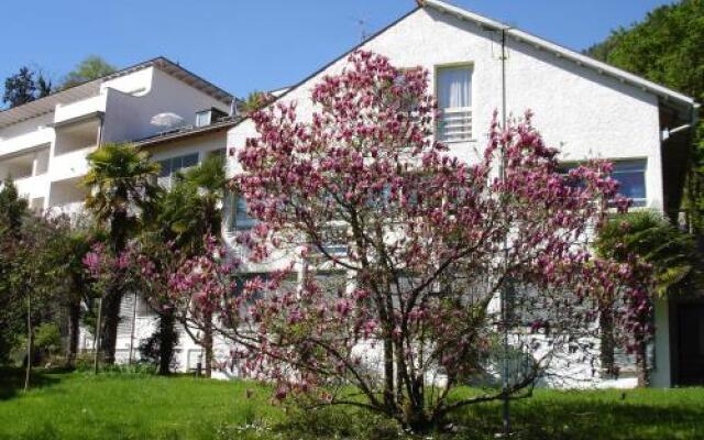 Отель KrÖllnerhof Лана вид на фасад