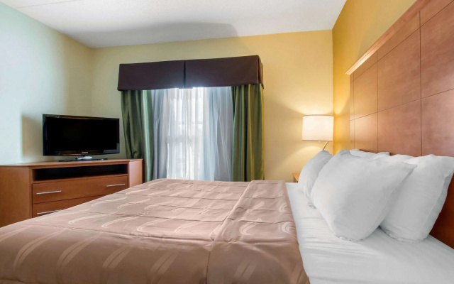 University Hotel & Suites Shippensburg, Trademark by Wyndham