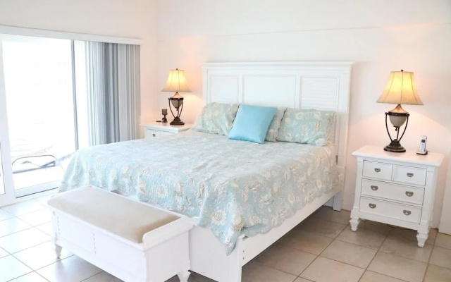 Jamaica Royale T64 - 2 Br Condo