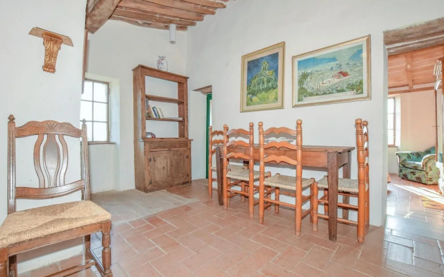 Casa Pereti