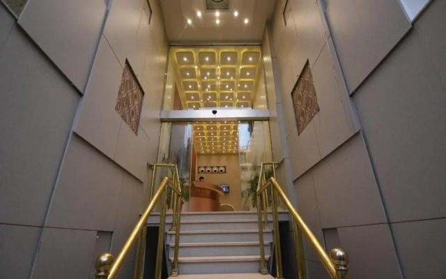 Hotel Amrta