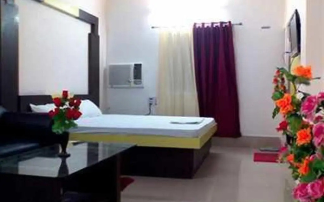 Maurya Royal