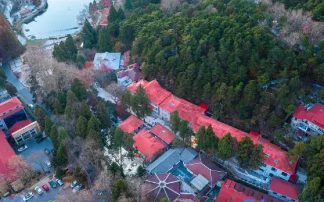 Floral Hotel · 1929 Hotel (such as Qinhu Store)