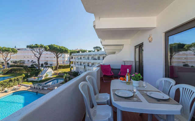 Vilamoura Cosy 2 With Pool by Homing