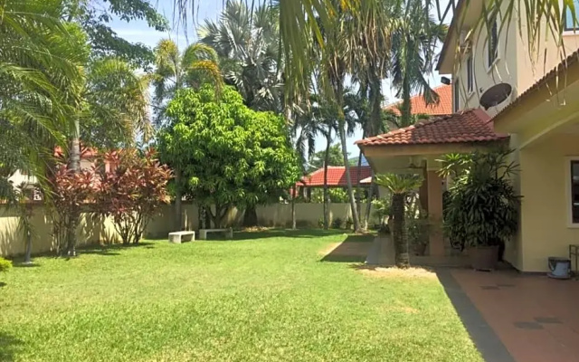 Sajitha Huest House