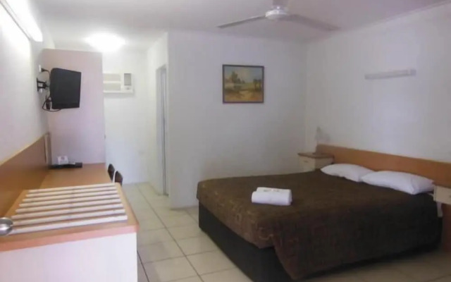 Country Road Motel