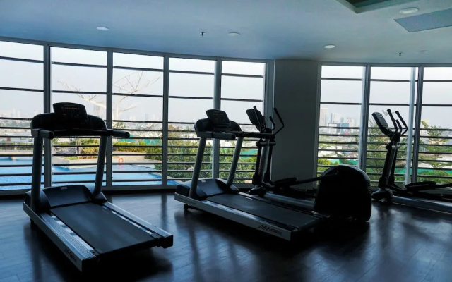 Good Choice And Best Location Studio West Vista Apartment