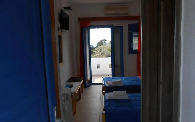 Nikos Place