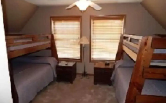Tomahawk House
