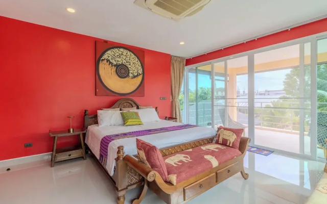 3BR Villa Pool Garden Near Beach V225