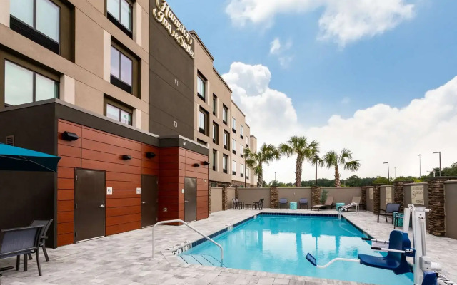 Hampton Inn & Suites by Hilton Alachua I-75