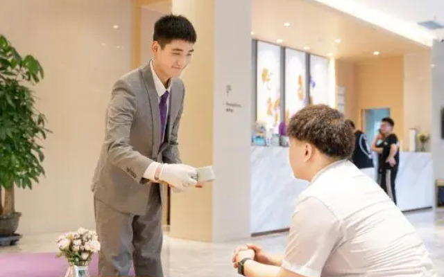 Lavande Hotel(Qingdao Jinshatan Tianmushan Road Metro Station Branch)