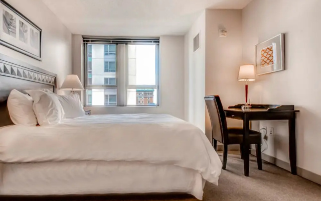 Global Luxury Suites at Broad Street