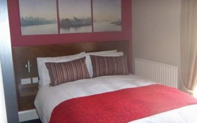 Woolpack Hotel