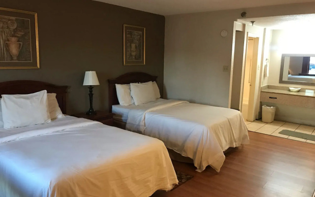 Bear Mount Inn & Suites