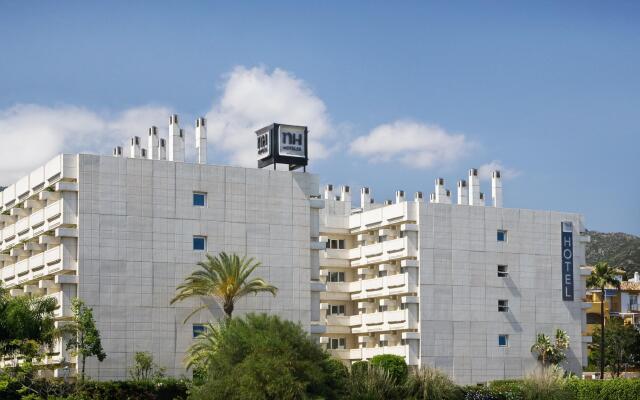 Отель NH Marbella вид на фасад