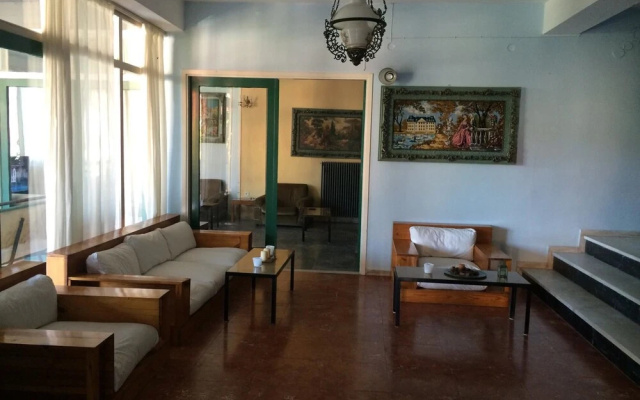 Theoxenia Hotel