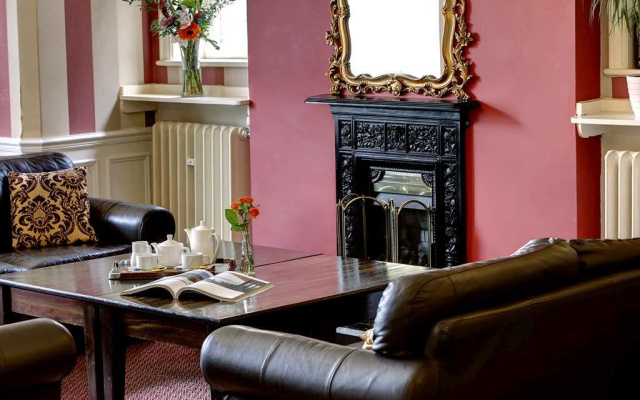 Best Western Broadfield Park