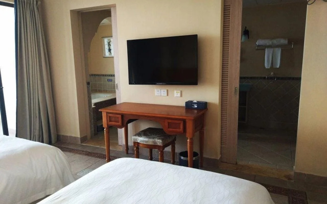 Gold Coast Hotel