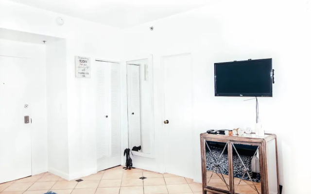 Ocean Drive Apartments