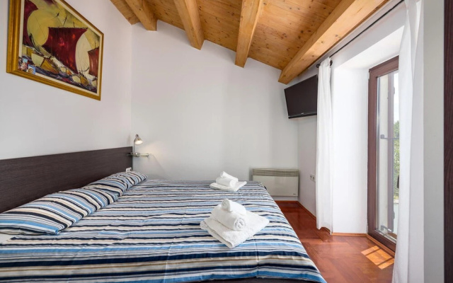 Stunning Home in Bale With Sauna, Wifi and 2 Bedrooms