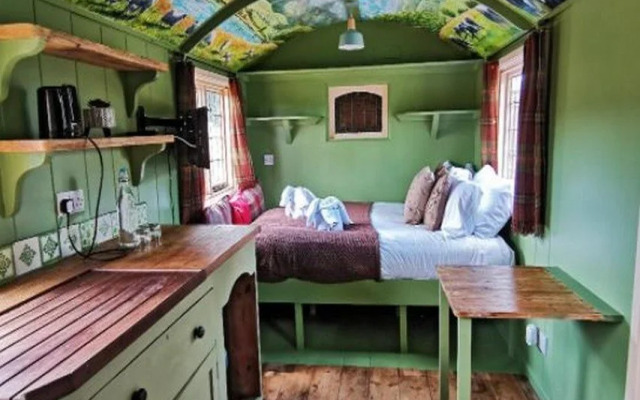 Stonehenge Inn