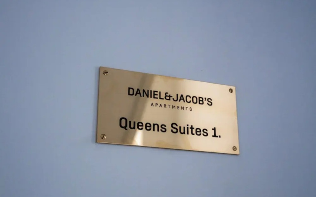 Queens Suites by Daniel&Jacob's