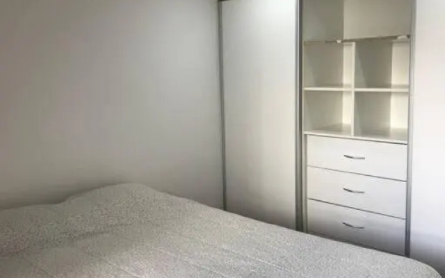 Hermoso departamento 2 amb.Zona pinos de anchorena