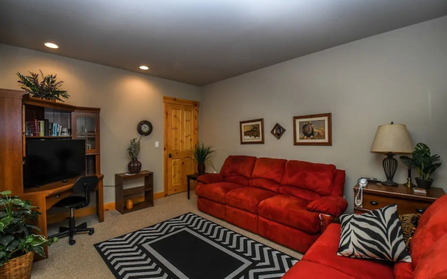 Touch the Sky 4 Bedroom Townhome