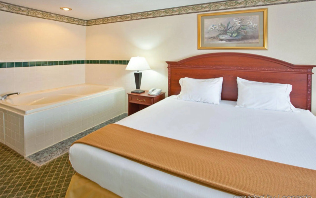 Holiday Inn Express HUNTINGTON