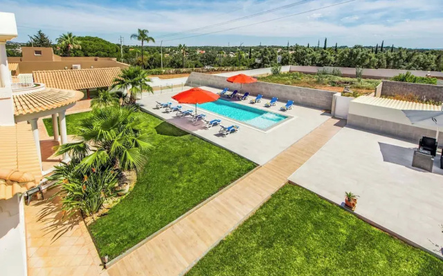 Villa Dourado
