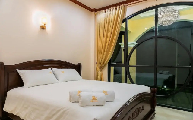 Royal Graces Luxury