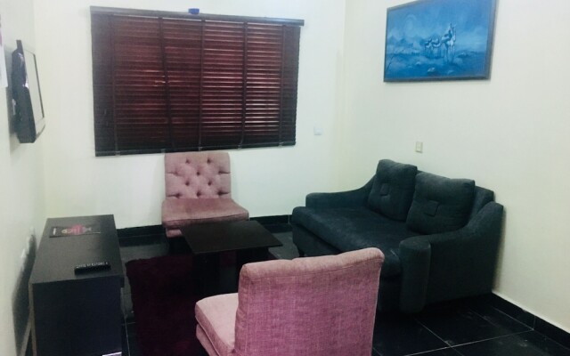 Topaz Lodge Lekki 0