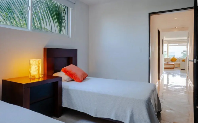 Elements Penthouse 14 3 Bedroom Condo by RedAwning