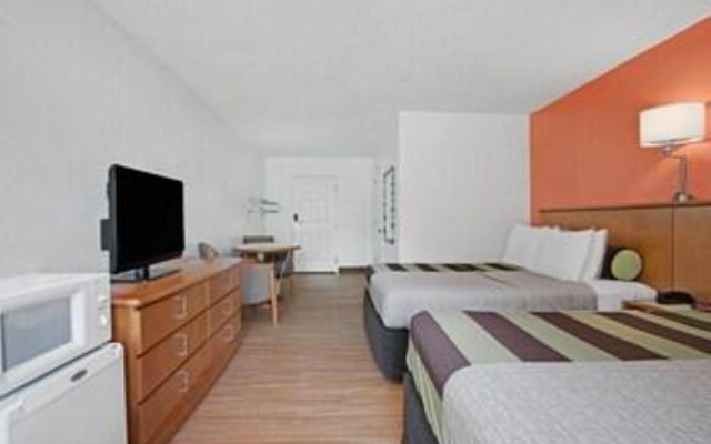 Clearwater Hotel