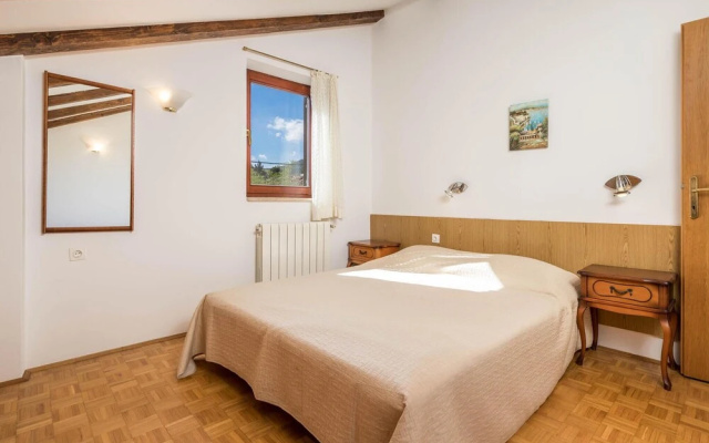 Amazing Home in Lovran With Wifi and 2 Bedrooms