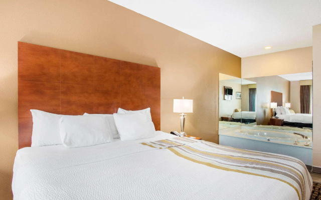 MainStay Suites Decatur River City