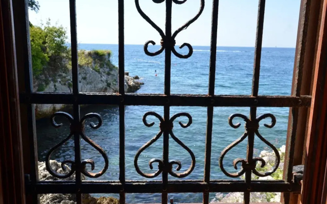 Waterside Cove Oasis Apartment Rovinj