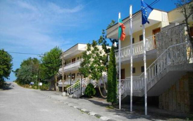 Sunshine Pearl Hotel Балчик вид на фасад