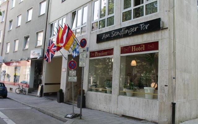 Отель Am Sendlinger Tor Мюнхен вид на фасад