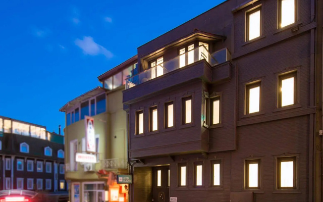 Hotel Alilass