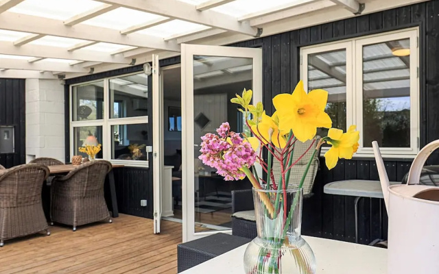6 Person Holiday Home in Vinderup