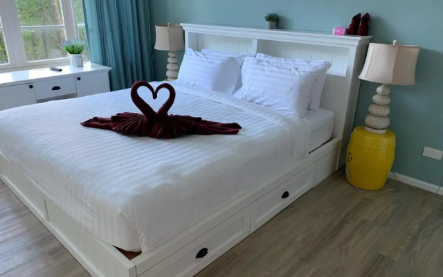 Summer Huahin Condo108,2 Bedroom,Near Beach&Cicada,Garden view,Amazing Swimming pool