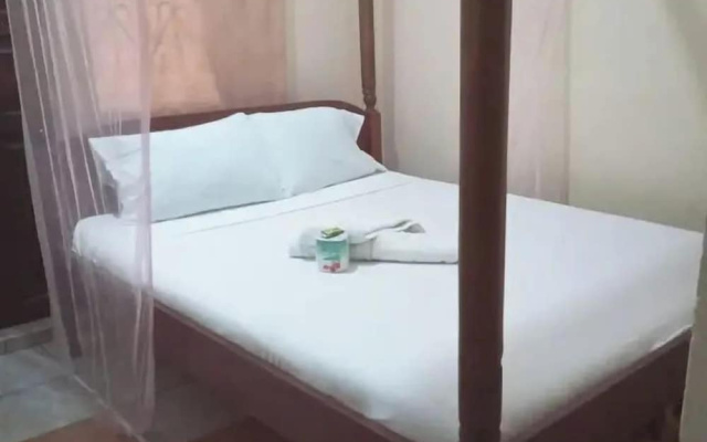 Yomoke Hotel Miritini