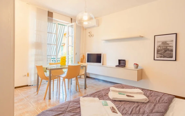 Sirmione Studio Apartment - Italian Homing Many Thanks Stella