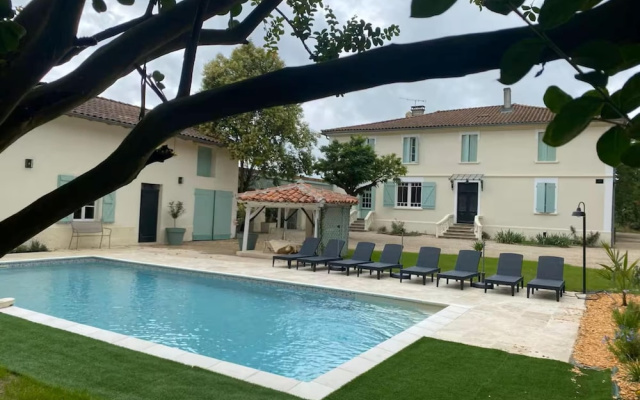 The Oasis Gardens, Beautiful House