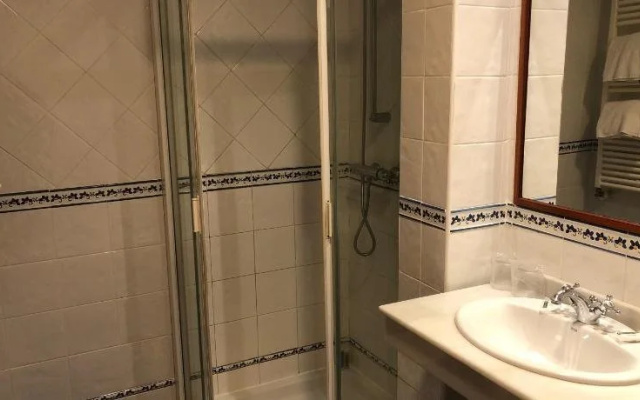 Hotel Puerta Guadalajara