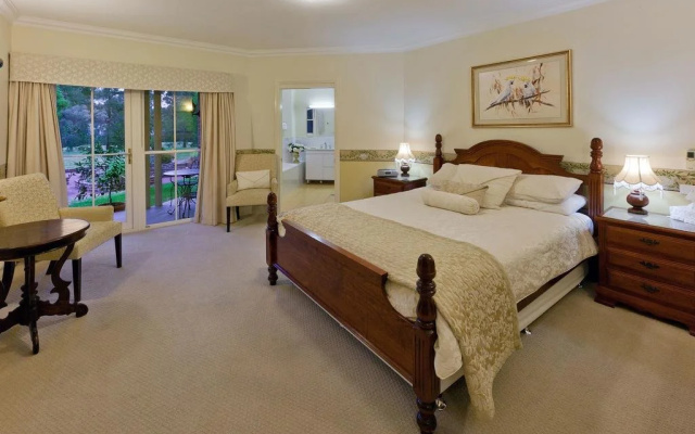 Plumes on the Green Boutique Bed & Breakfast