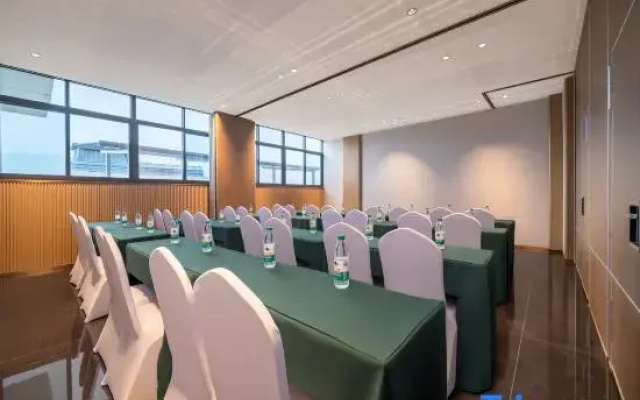 Zhuofeng Langqiao Hotel (Zhuoshui Branch)