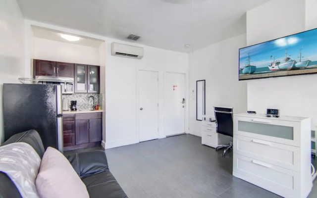 Charming Large Studio Near Ocean Dr - South Beach